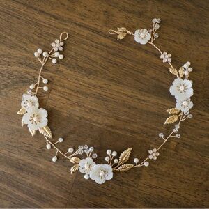 Gold and White Floral Pearl Hair Accessory